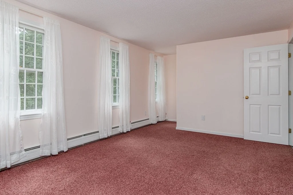 Photo of 551 Old Dunstable Road
