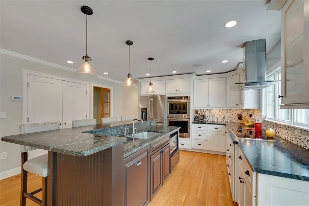 Photo of 37 Spruce Rd