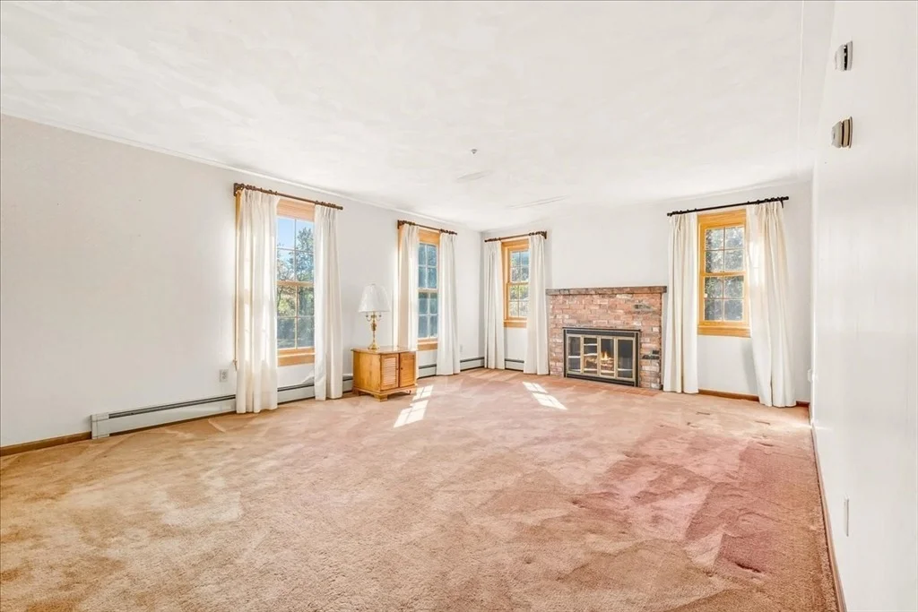 Photo of 210 Causeway Street