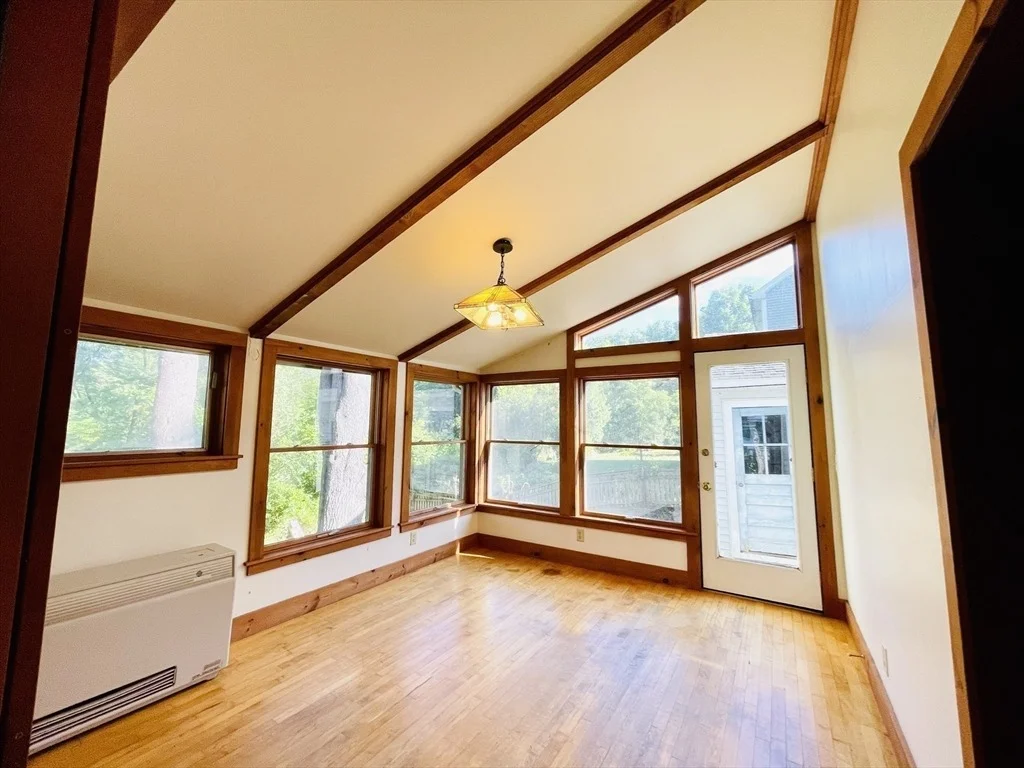 Photo of 30 Landy Ave