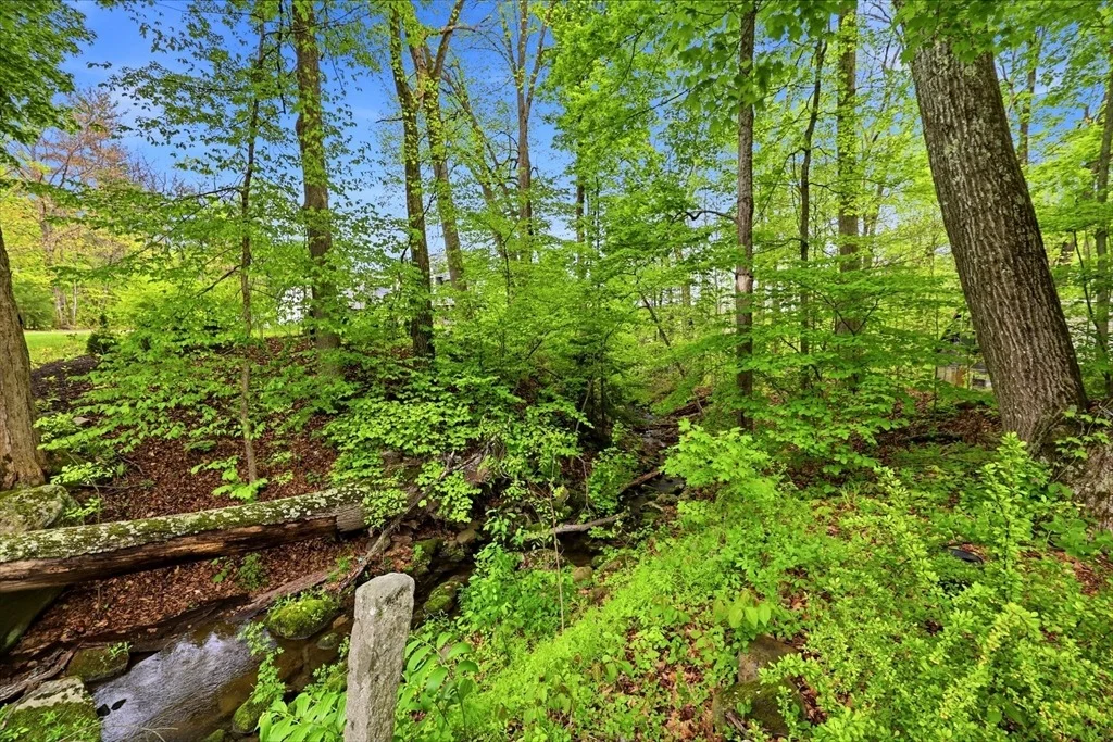 Photo of 6 County Rd