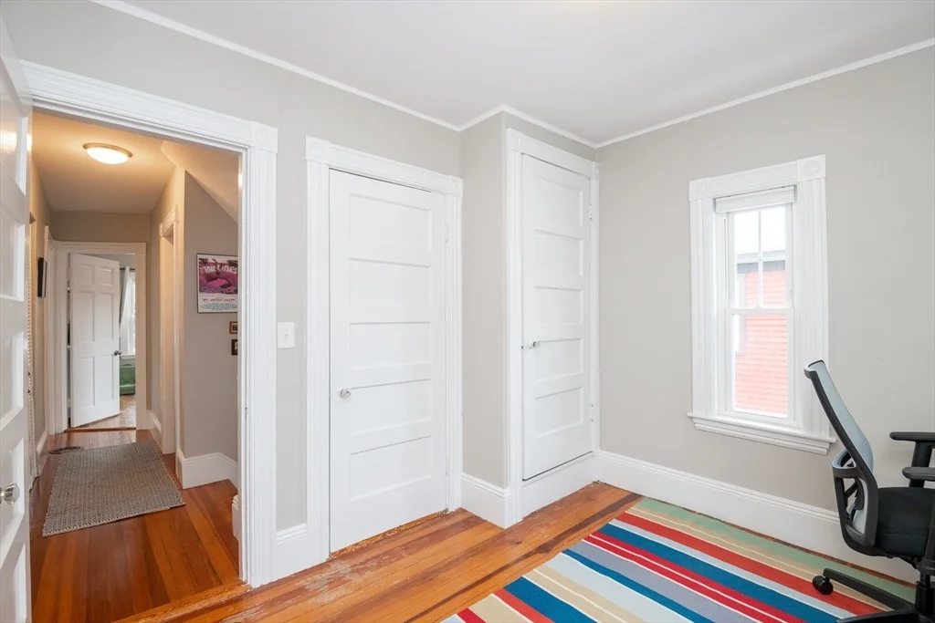 Photo of 8 Roosevelt Avenue