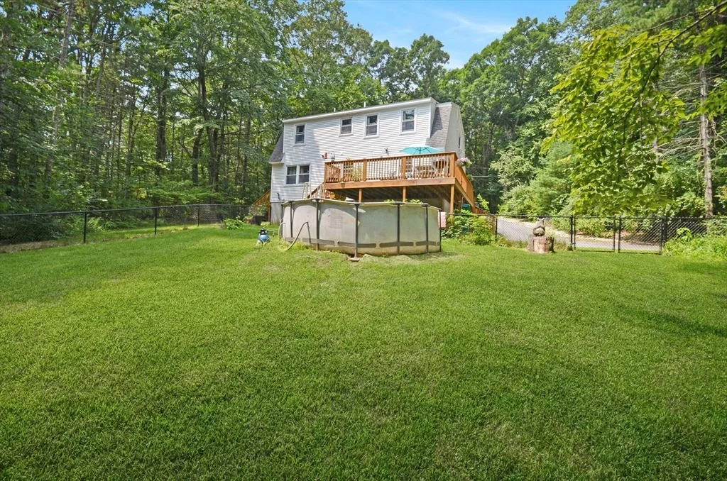 Photo of 57 Quaker St