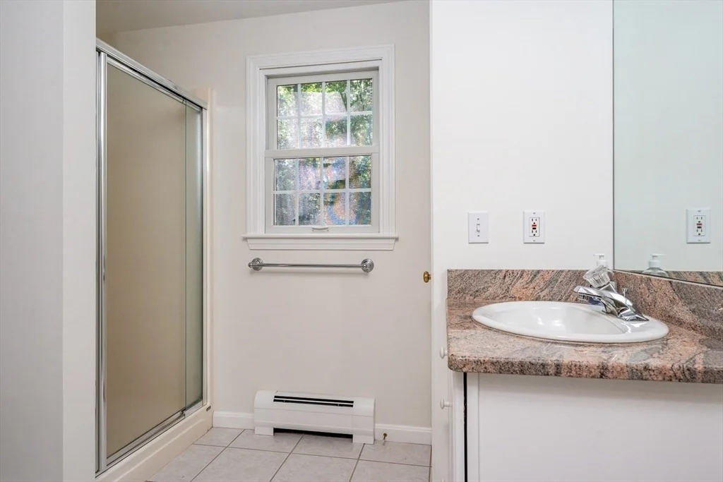 Photo of 21 Rainbow Dr