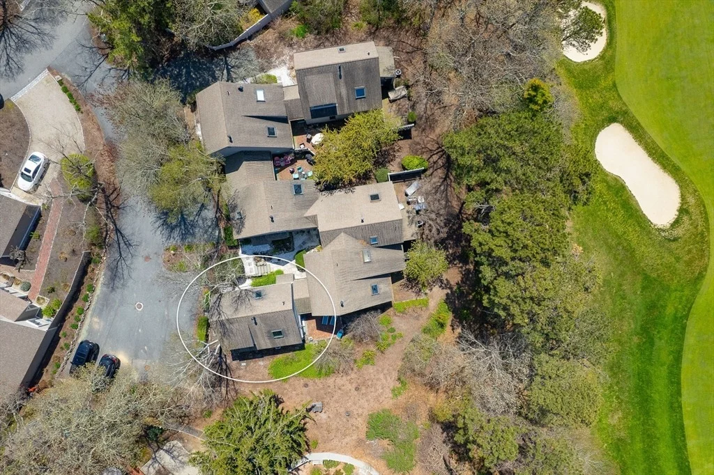 Photo of Unit F at 39 Mashie Cir