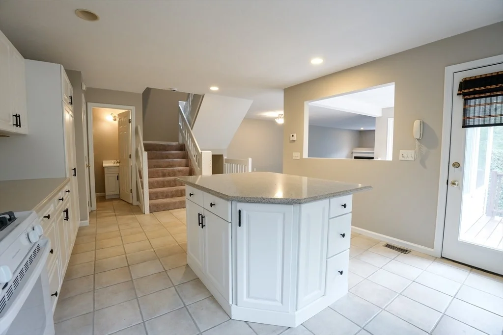 Photo of Unit 291 at 291 Captain Eames Cir