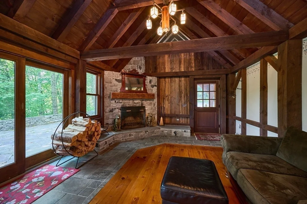 Photo of 62 Schaefer Way
