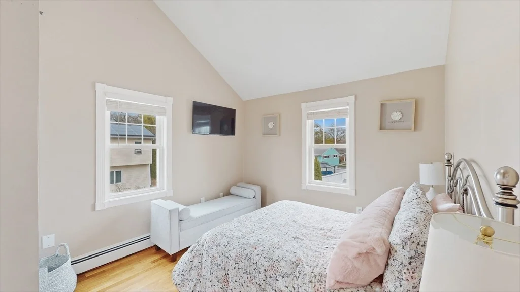 Photo of 17 Lenox Ave