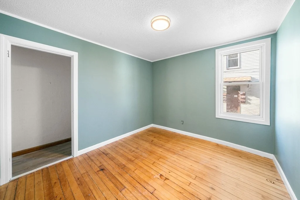 Photo of 482 Snell St