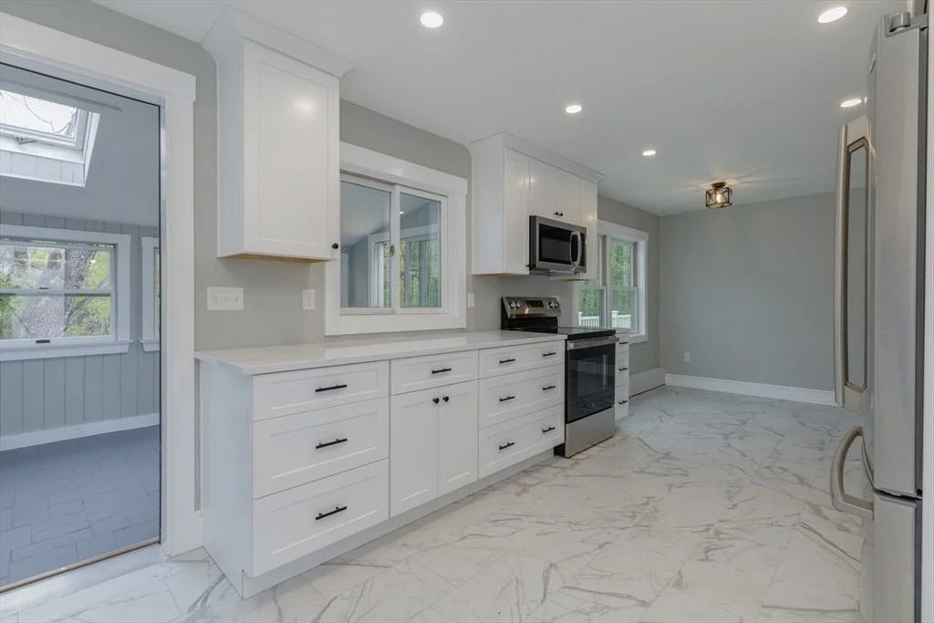 Photo of 50 Piscataqua Rd