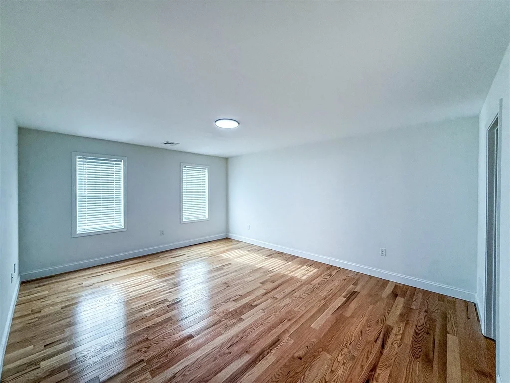 Photo of 11 Farland Cir