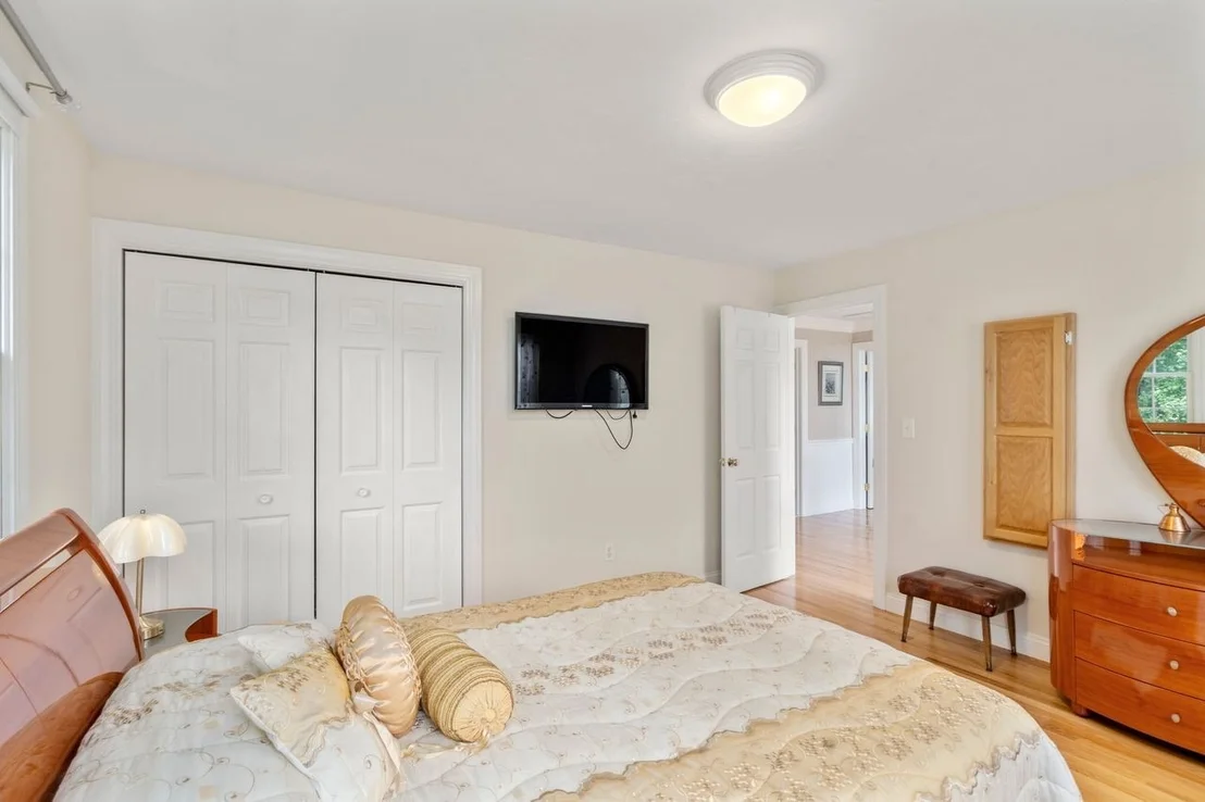 Photo of 20 Fern Brook Cir