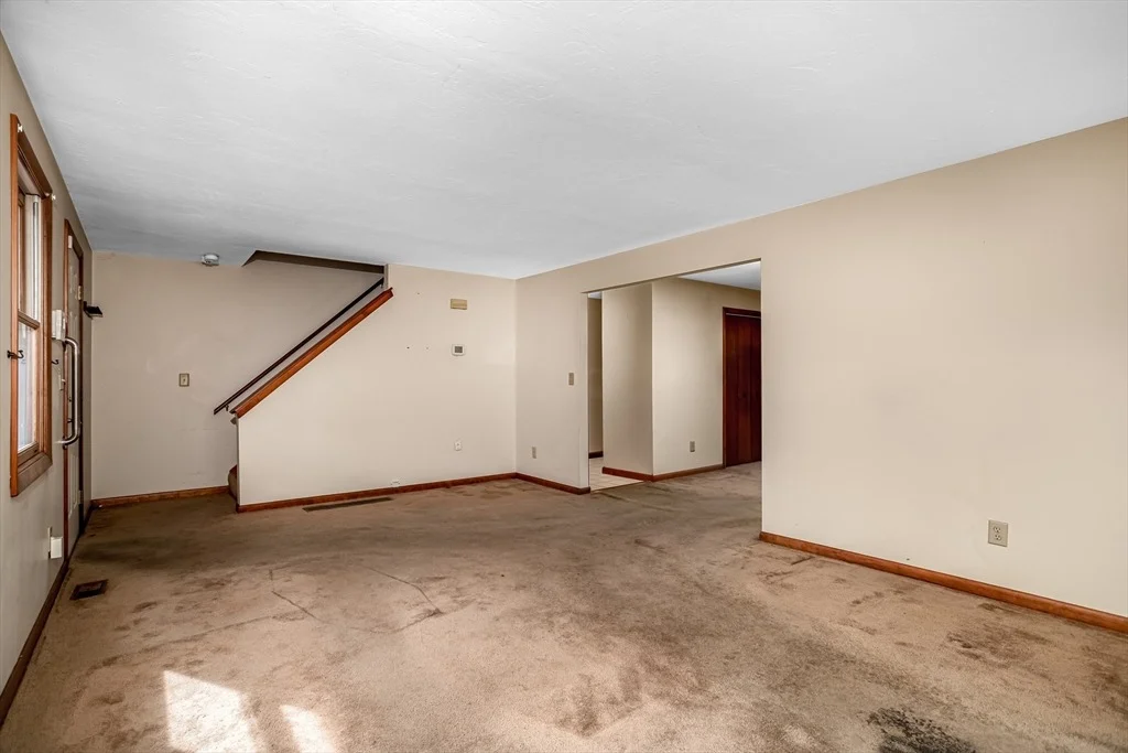 Photo of 6 Catalpa Circle
