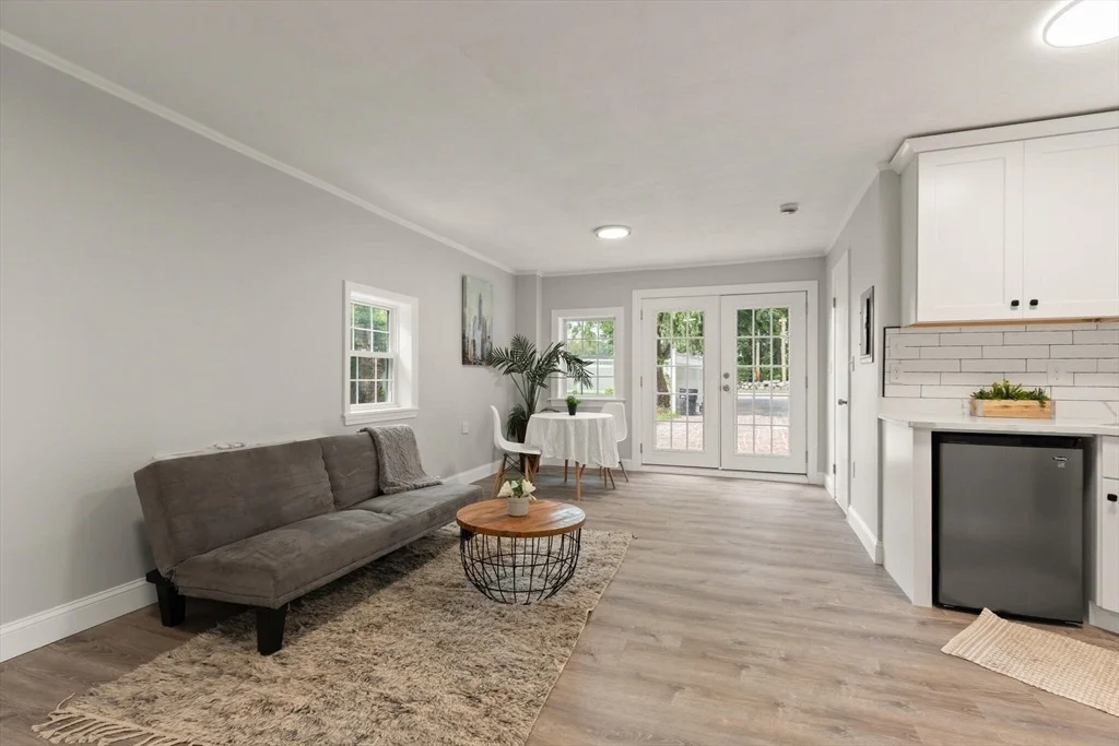 Photo of 129 Maple Ave