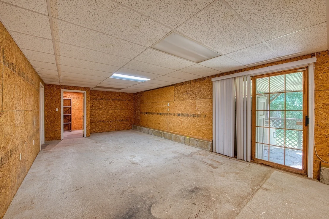 Photo of 231 Thompson Street