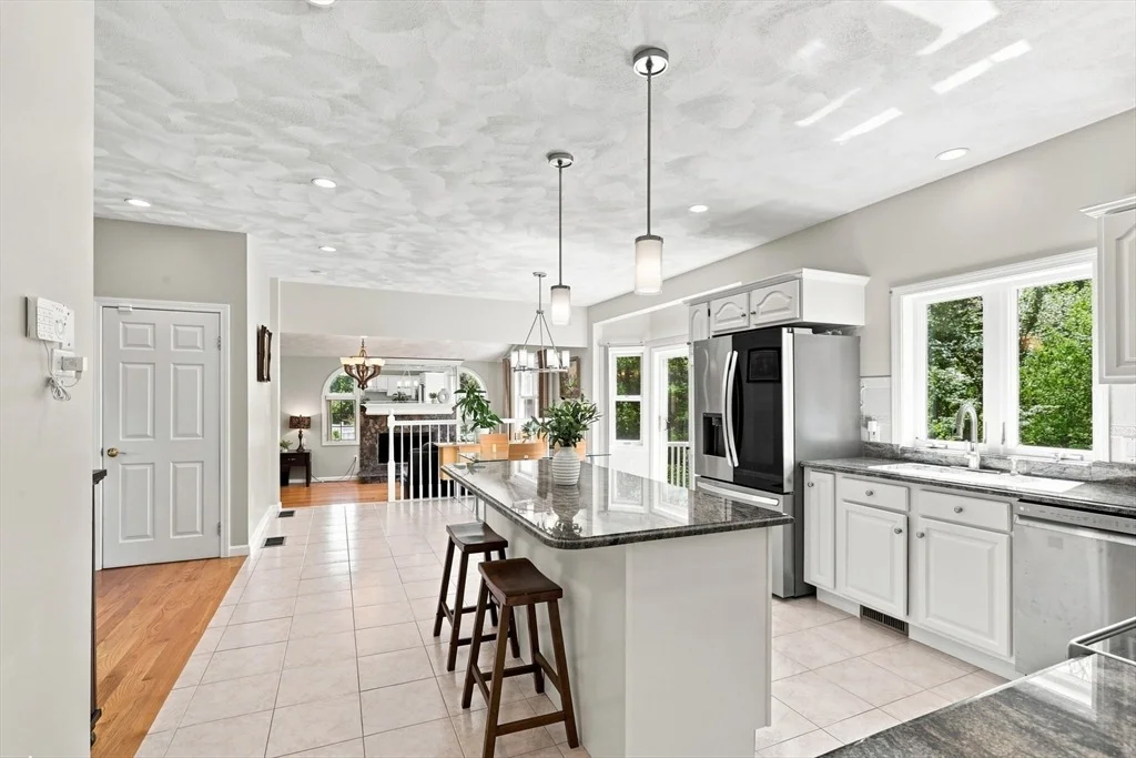 Photo of 9 Sullivan Cir