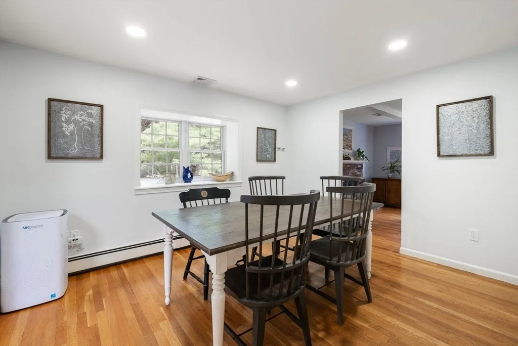 Photo of 86 Maplewood Dr