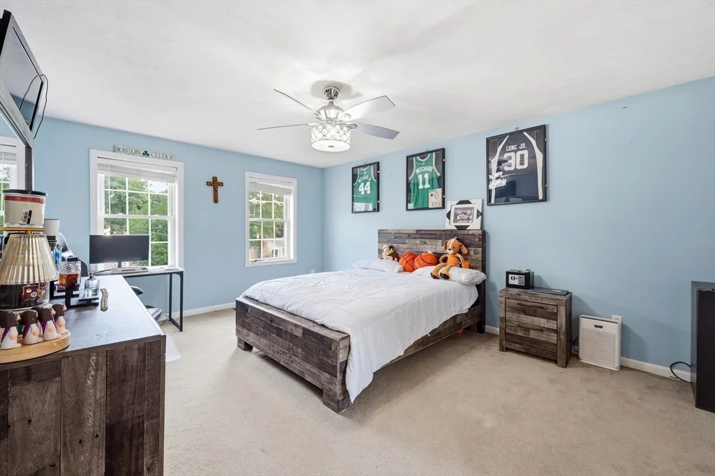 Photo of 341 Primrose Hill