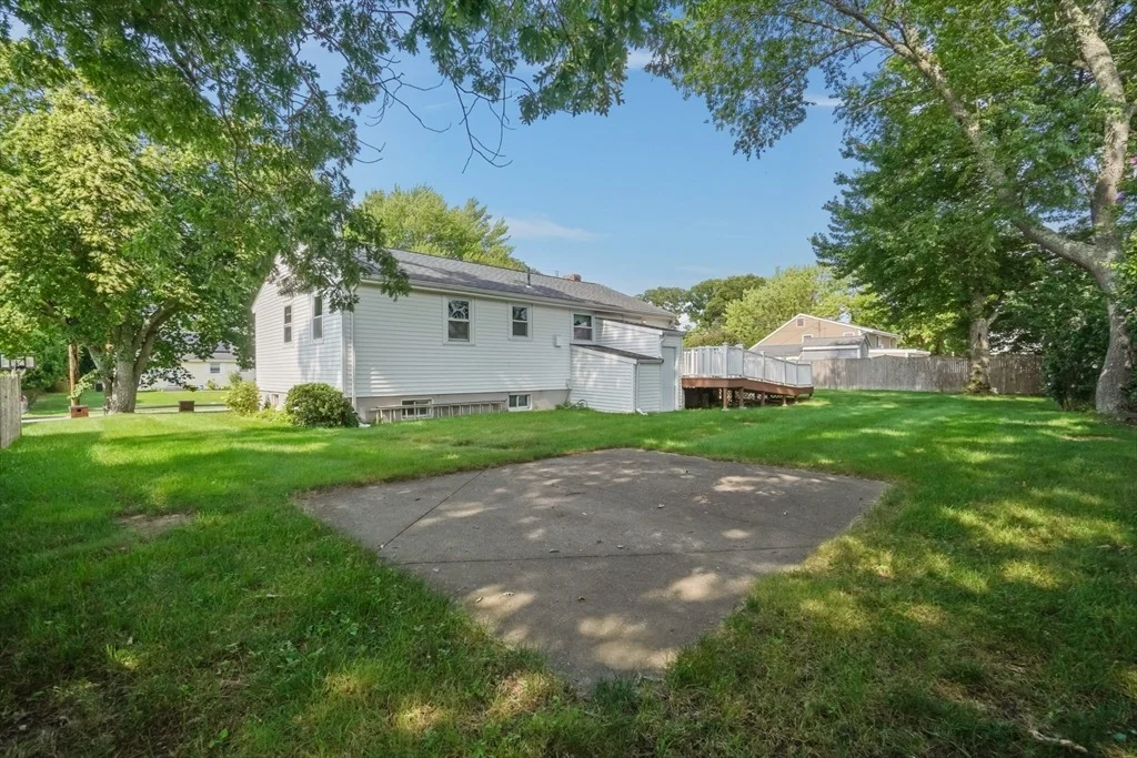Photo of 111 Crestfield Dr