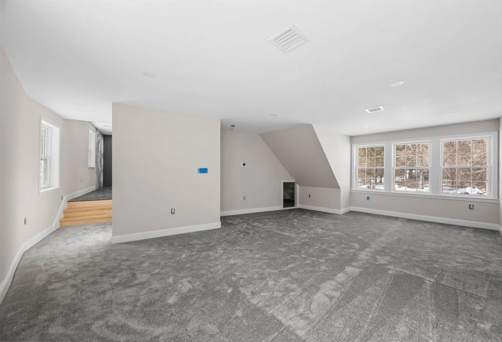 Photo of 935 King St