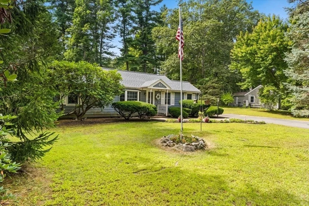 Photo of 83 River Rd