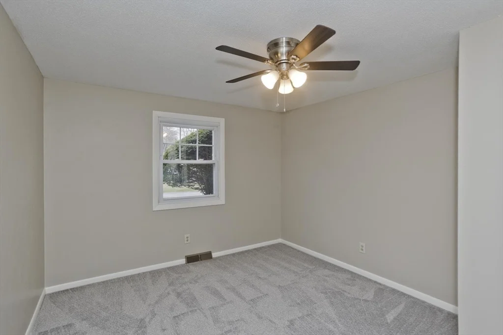 Photo of 75 Penncastle St