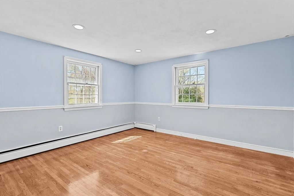 Photo of 49 Blackberry Ln