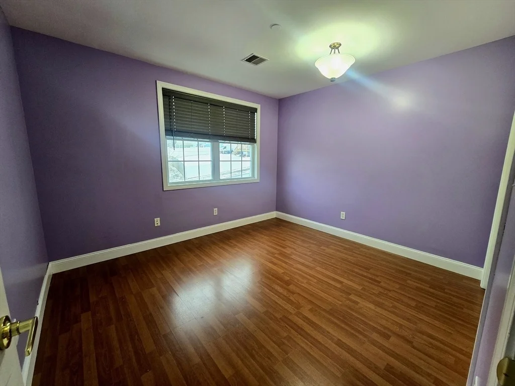 Photo of Unit C at 303 Eagle Street