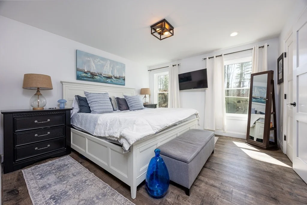 Photo of 20 Bailey Shore