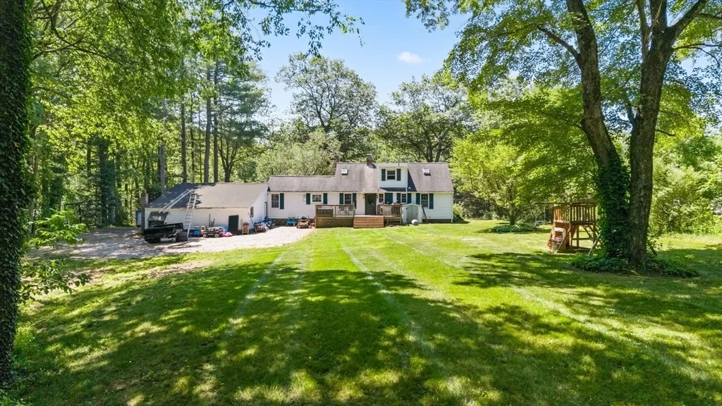 Photo of 2334 Main St