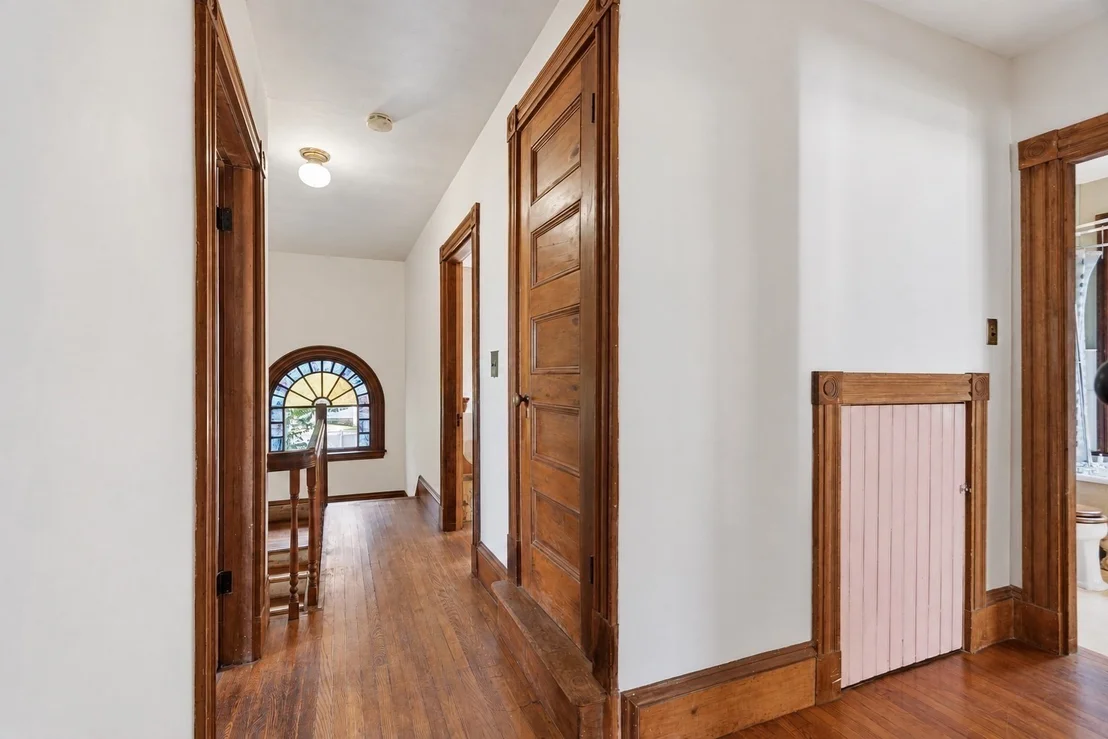 Photo of 26 Walnut Pl