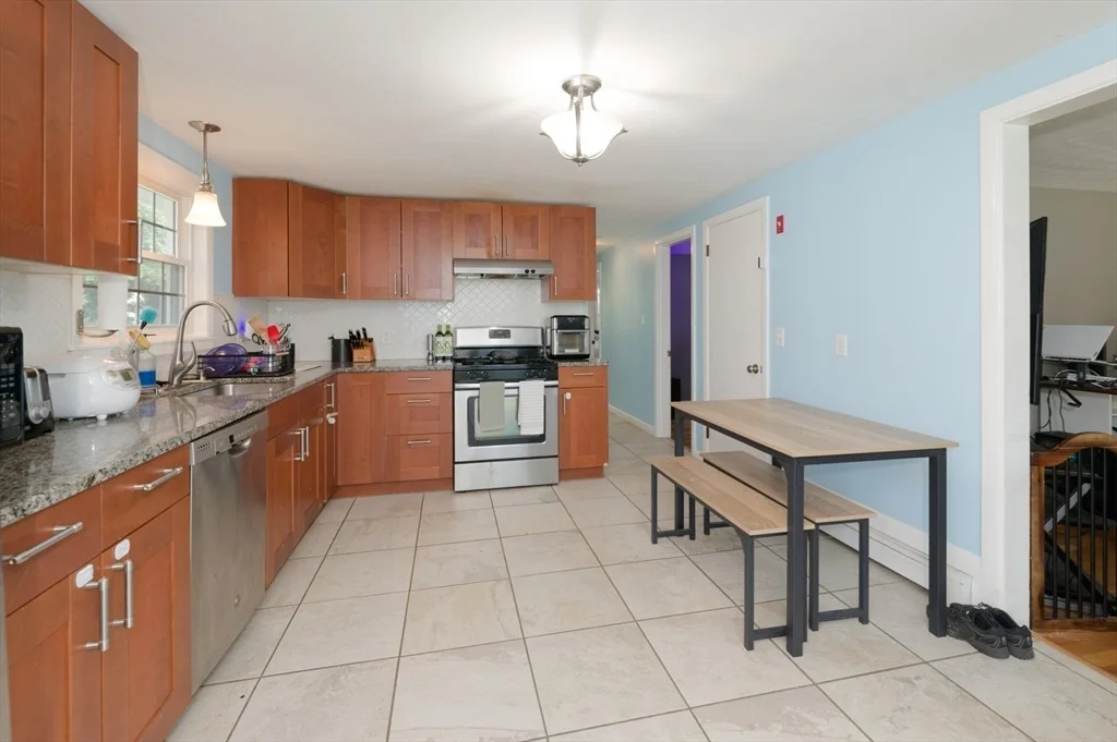 Photo of 799 Franklin St
