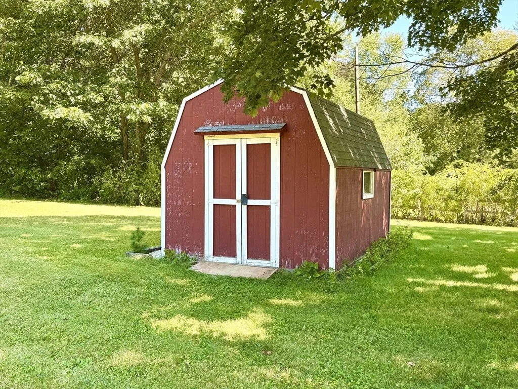 Photo of 1007 Westhampton Rd