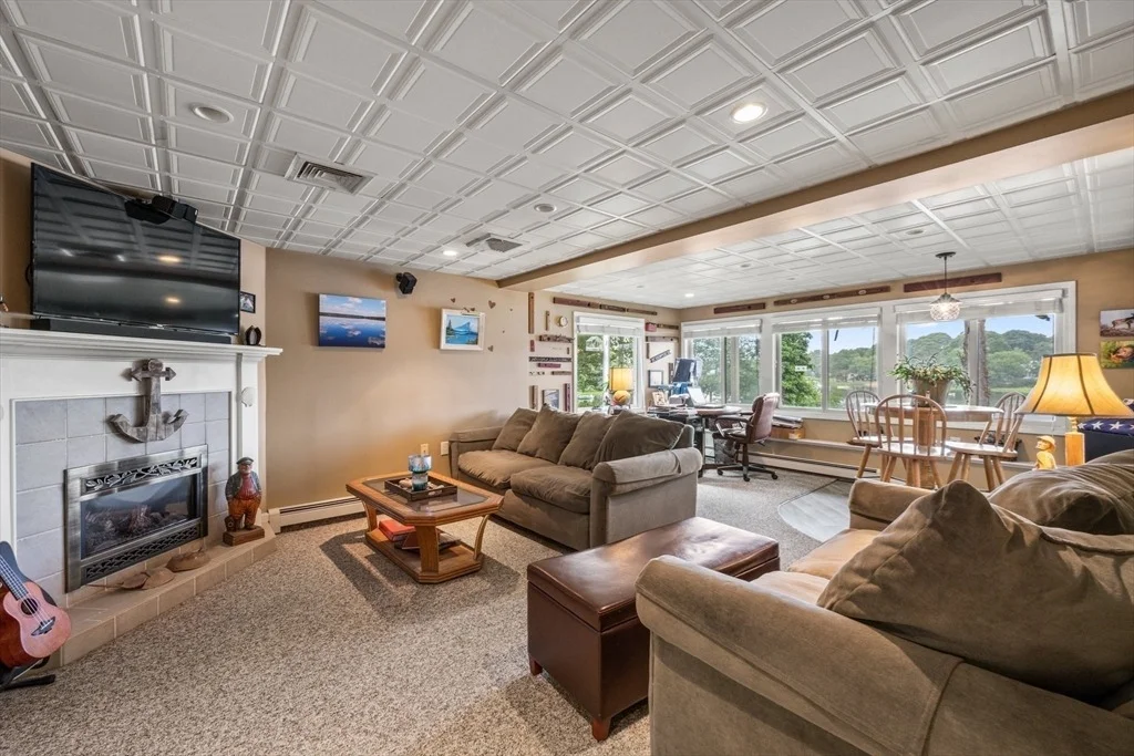 Photo of 49 Edgewater Way
