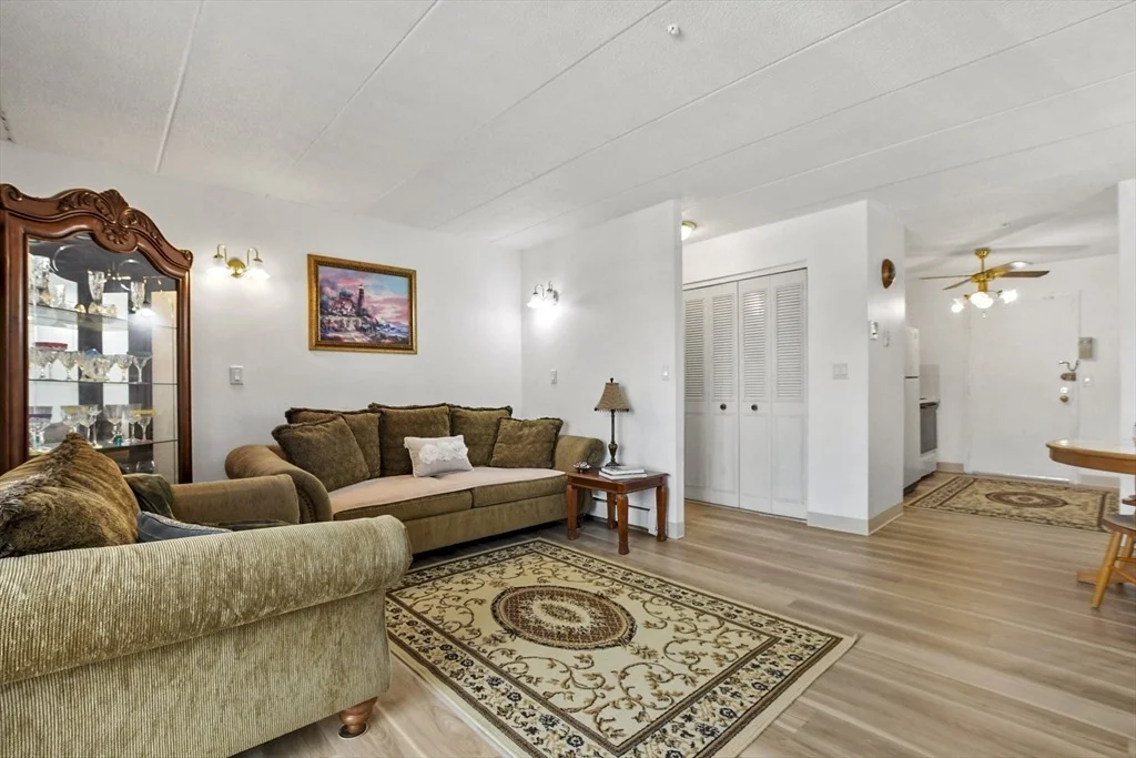 Photo of Unit 38 at 881 Broadway