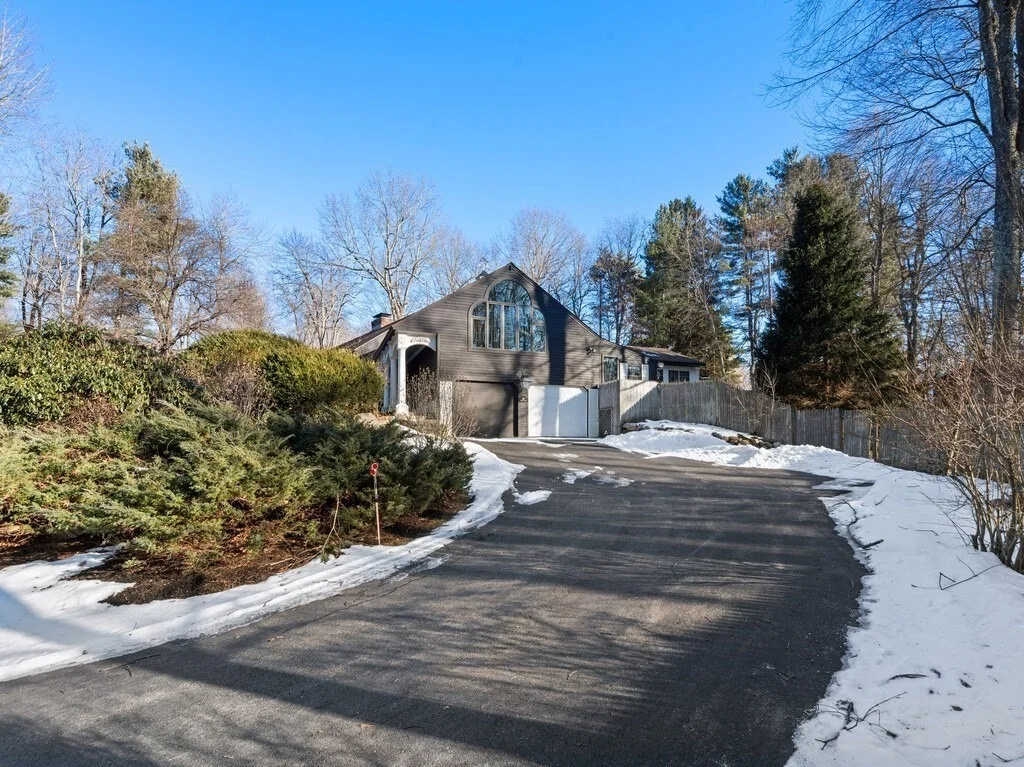 Photo of 186 Pilgrim Drive
