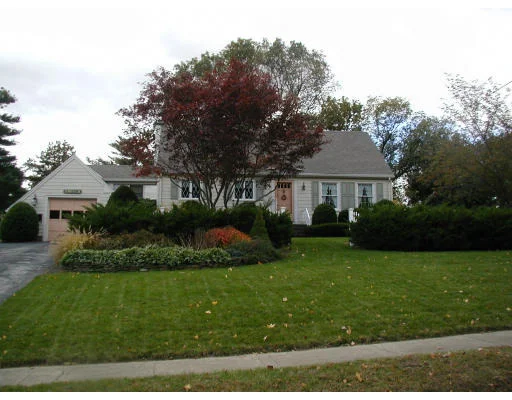 Photo of 34 Lothrop Rd