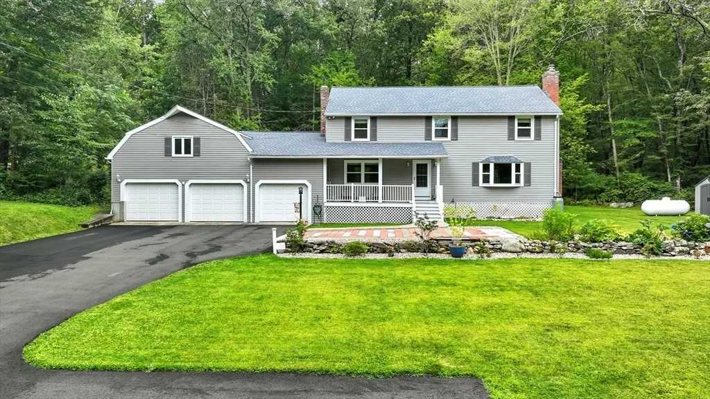 Photo of 11 Ed Holcomb Rd
