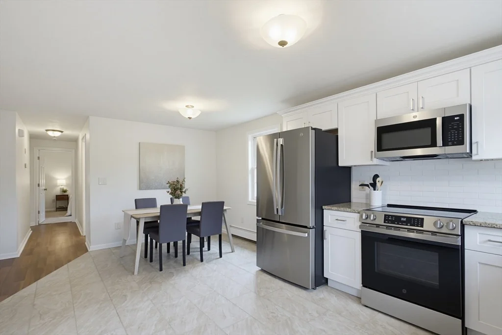 Photo of 290 Bemis Rd
