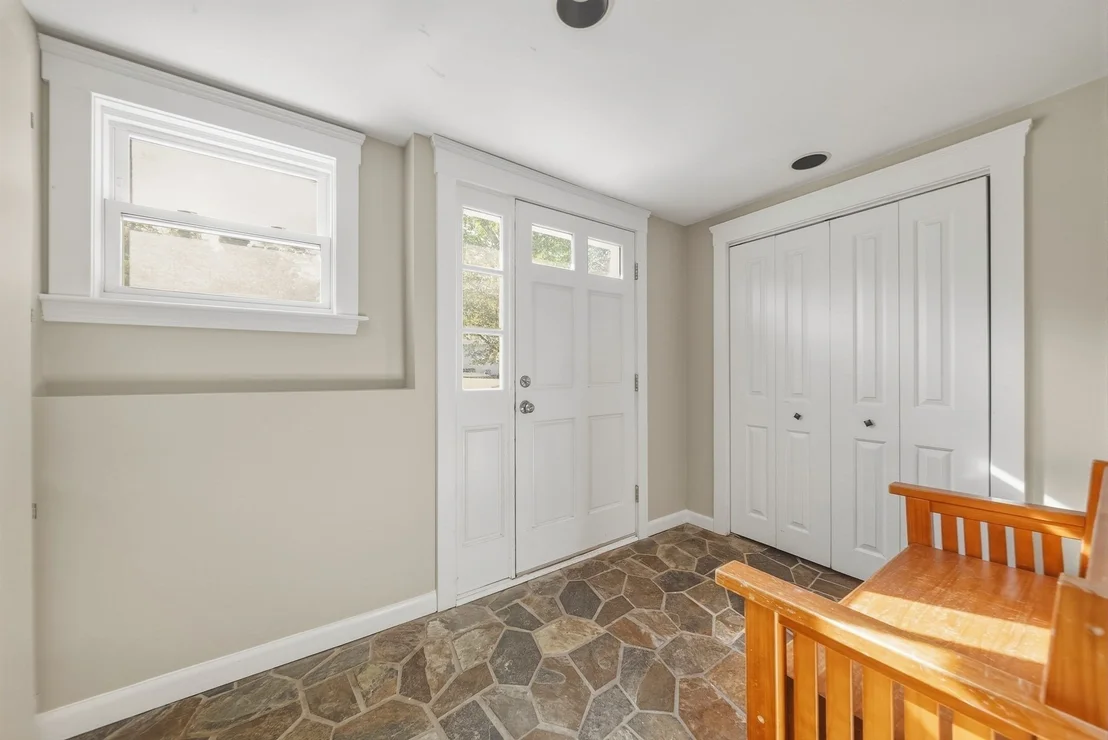 Photo of 12 Dean Rd