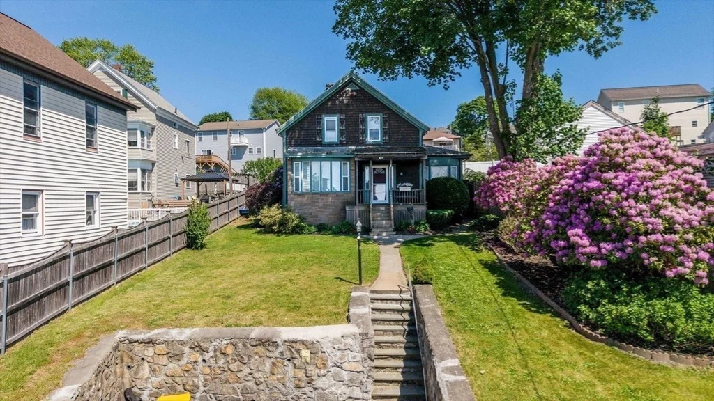 Photo of 87 Stowe St