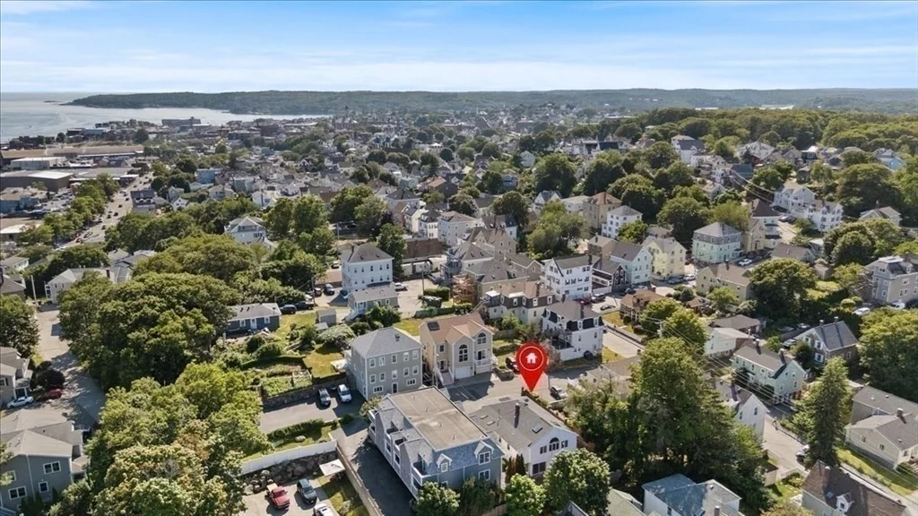Photo of 8 Luzitania Ave