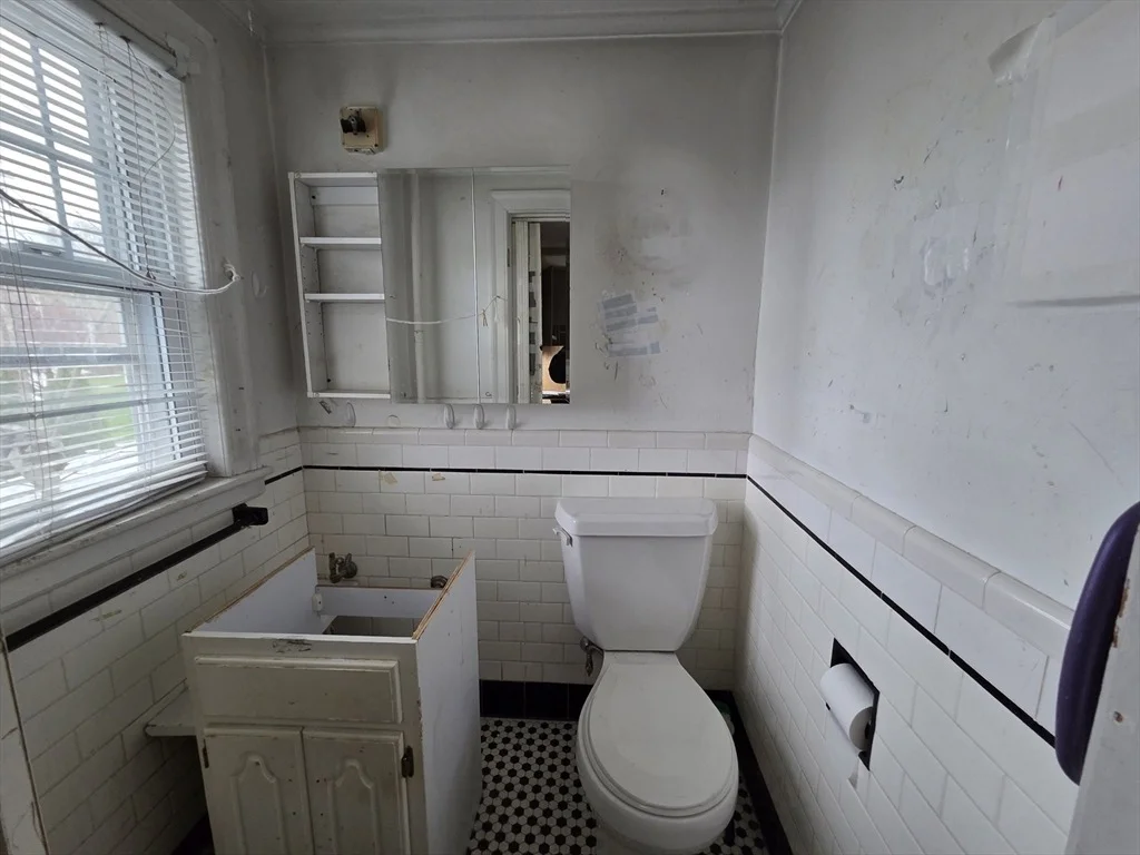 Photo of 258 Beverly Rd