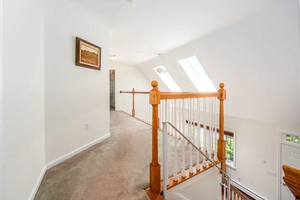 Photo of 21 Rainbow Dr