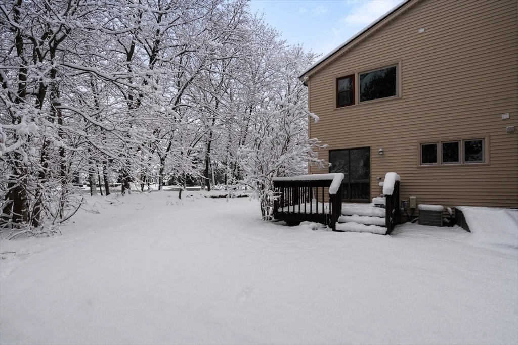 Photo of Unit 1 at 1 Beth Cir