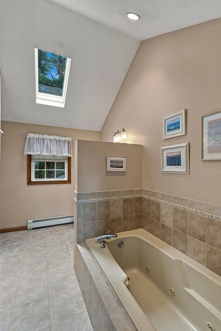 Photo of 7 Doucette Dr