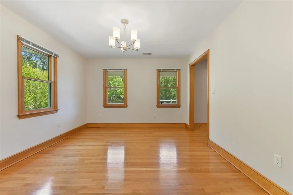 Photo of 1311 Main Street