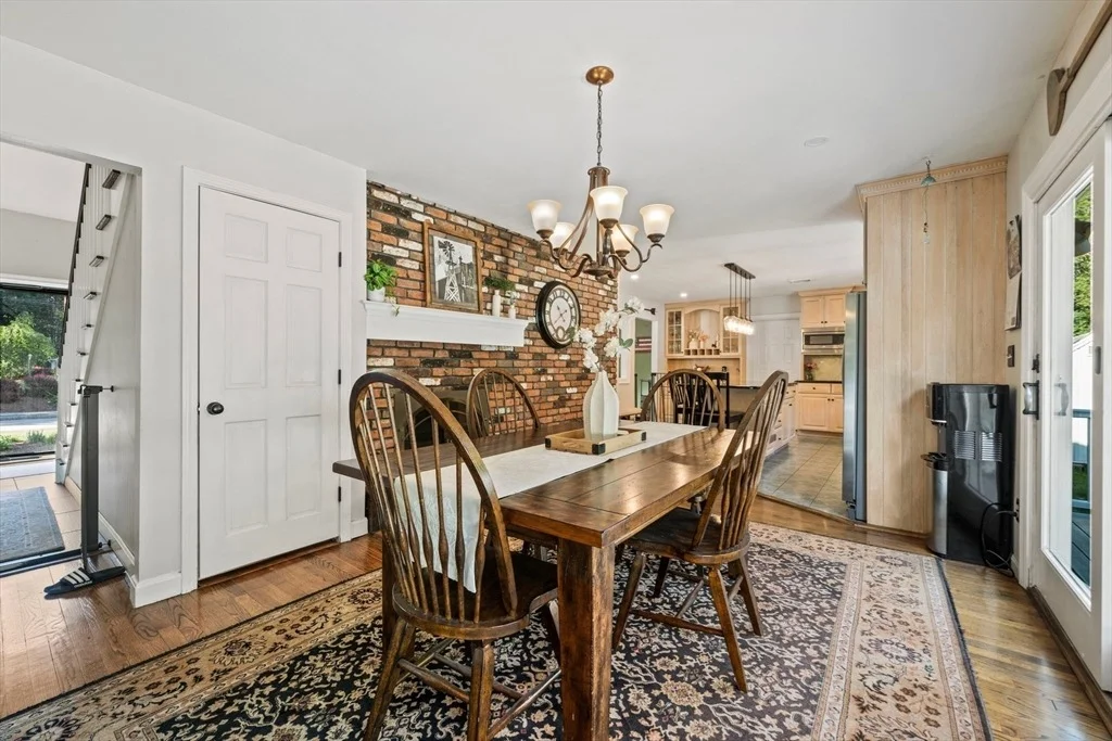 Photo of 114 Longwater Dr