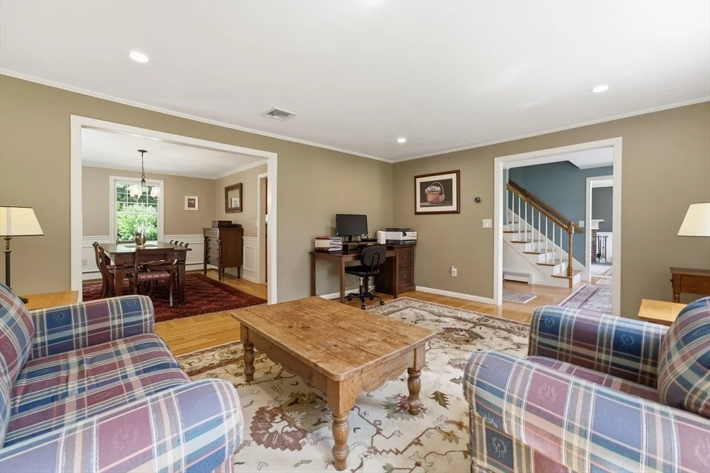 Photo of 25 Charles Samuel Way