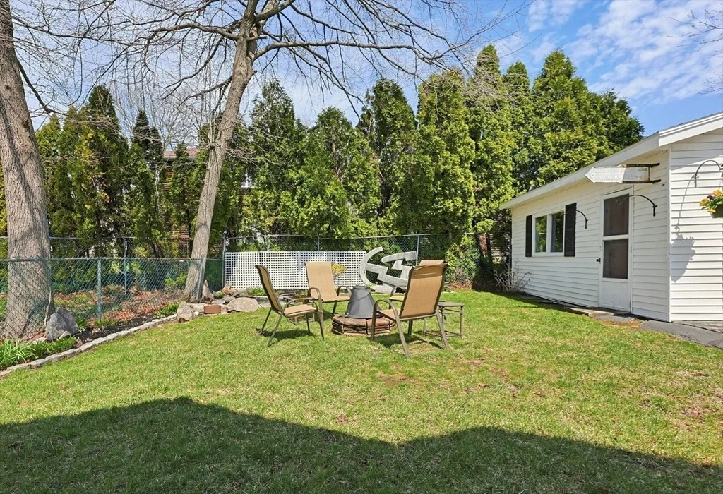 Photo of 16 Coolidge Ave